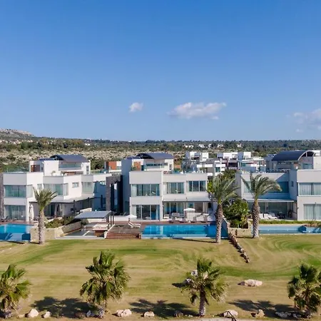 Beachfront Luxury Glory Villa *