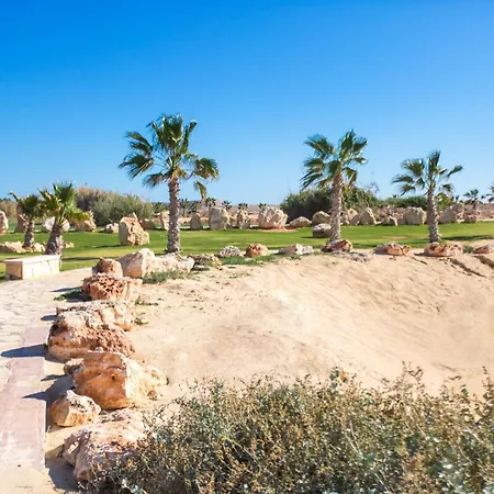 Beachfront Luxury Glory *